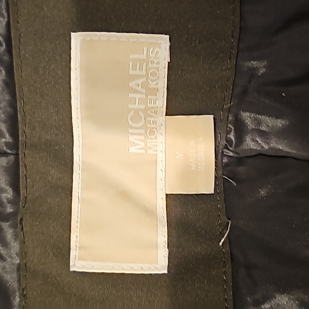 MICHAEL KORS COAT...army green..size medium...excellent condition - Picture 10 of 10
